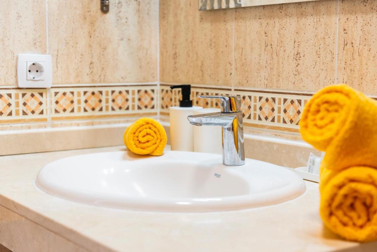 1314 Fabulous 2 Bedroom Accommodation Roof Terrace カジャオ・サルバヘ エクステリア 写真